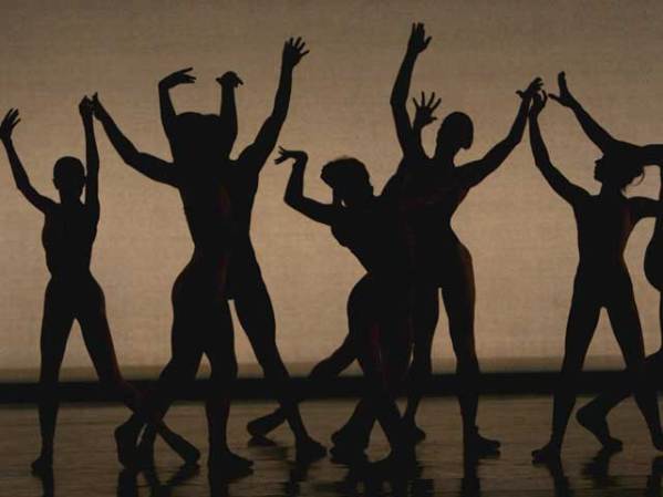 Bailarines de la Morphoses/The Wheeldon Company ensayan en Londres, Inglaterra.