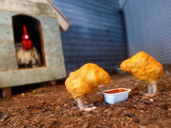 La obra se llama "Chicken Nuggets", de Banksy.