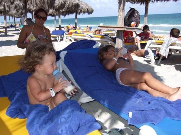 mis hijas y yo en varadero .
