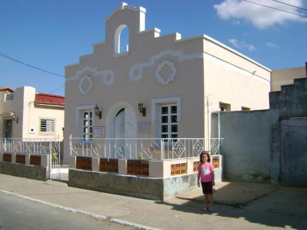 Iglesia Bautista Dios es Amor en San Juan y Martinez,Pinar del Rio.