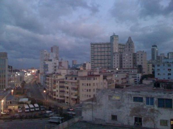 Puesta De Sol En El Vedado