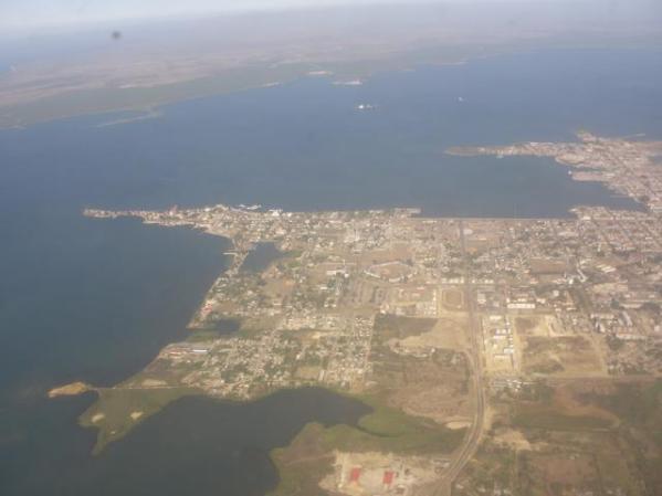 la bahia y ciudad de cienfuegos