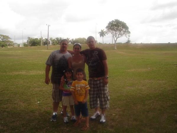 visitando el parque lenin en cuba