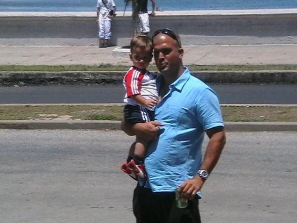 con mi bello hijo en la tierra