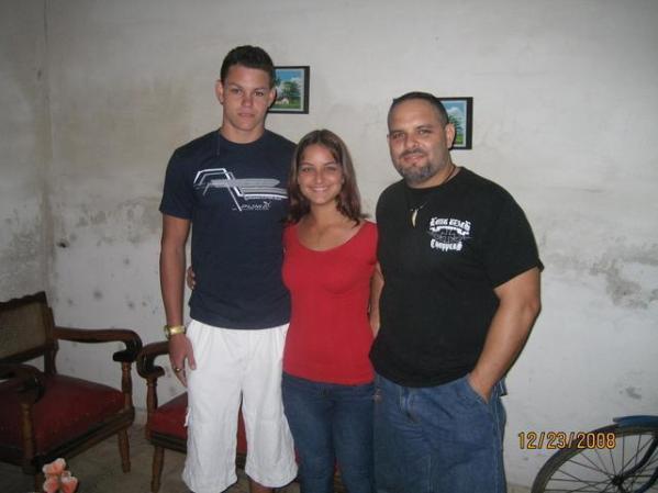 roly en cuba con su hija bertica