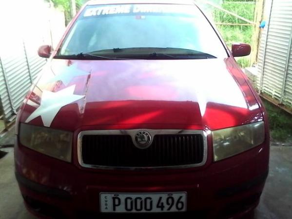 Vendo skoda fabia 4 pistones, maletero, aire acondicionado, todo en perfecto estado.$26,000. Ismael, 52922676.
