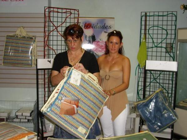 Mi mami y yo en la palza de Carlos 3