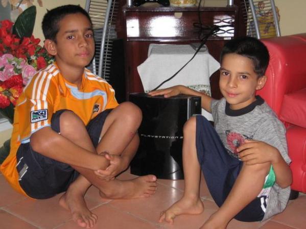 mis hijos e cuba las tunas.