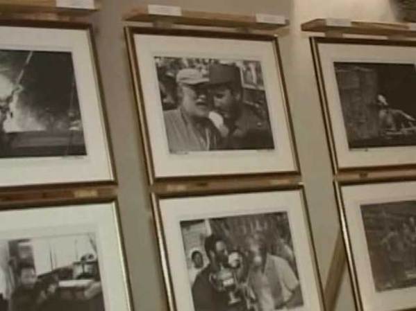 12 DE AGOSTO, 2009: Presentan una retrospectiva fotográfica de Fidel Castro en La Habana, en ocasión de su 83 cumpleaños.