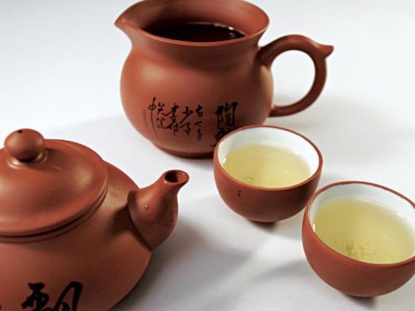 El té verde con cafeína incrementa el metabolismo de un 28 a un 77 por ciento, dependiendo en la cantidad ingerida.