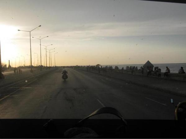 Malecon a las 8y30 q rico