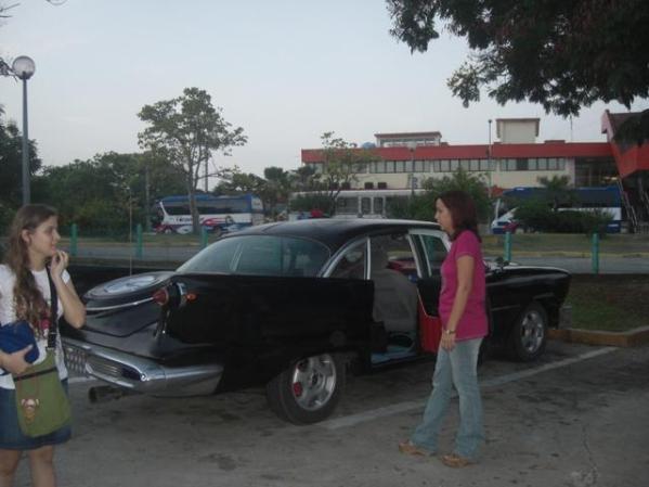 El carro de mi prima lindo verdad?