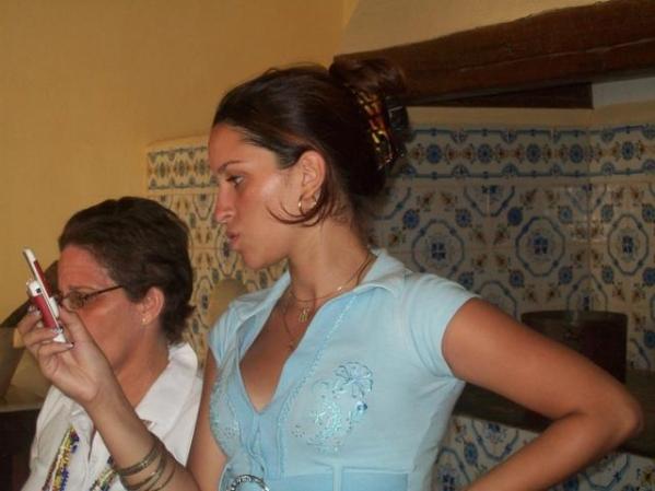 MIS DOS AMORES MI MAMA AL FONDO Y LISET LA NINA Q MAS QUIERO EN EL MUNDO ENTERO