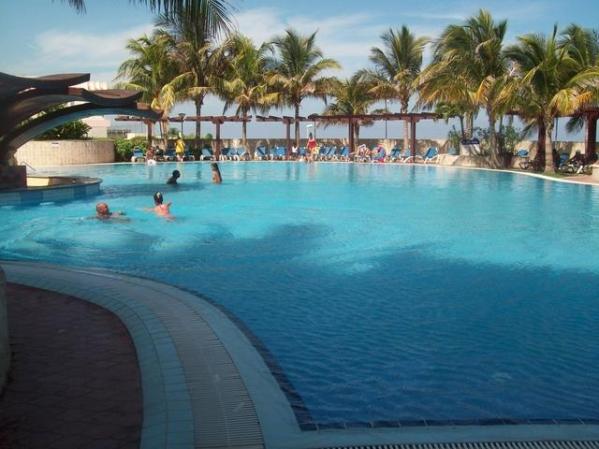 hotel panorama. estuvo bueno el picinon este