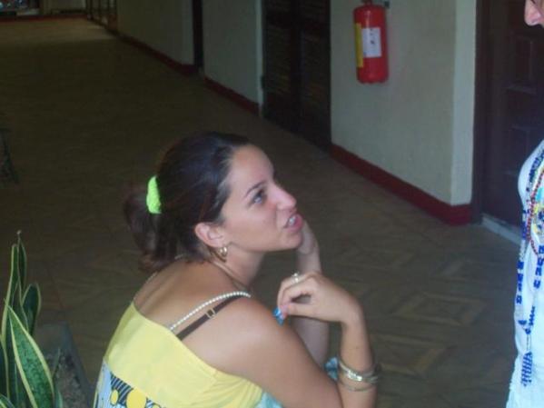 liset hablando con mi mama ,estabamos en el comodoro comprando boberias