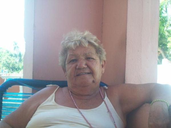 esta es alina mi iyurbona cuando me hice santo
