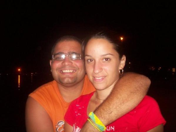 yo con liset sentados en el malecon,ojala siempre pudieramos estar asi como en aquellos dias