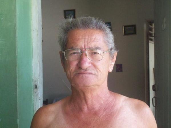 francisco el papa de mi prima osdamis
