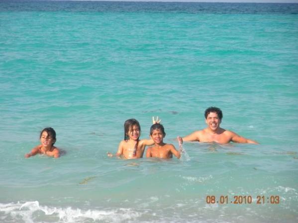 gozadera en mar azul.