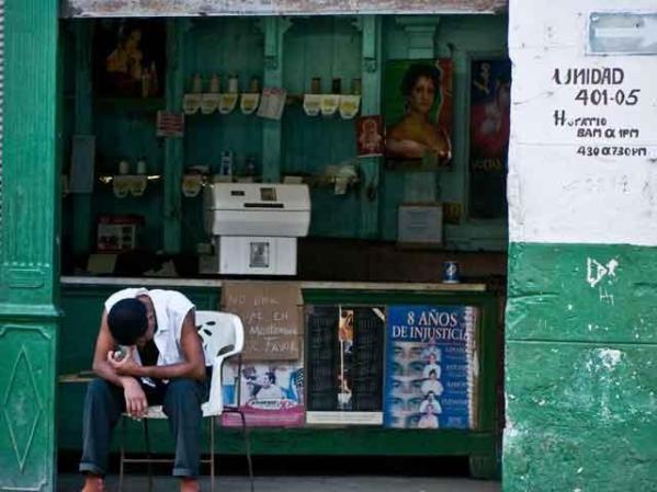Cuba sufre de ausentismo laboral, y también de excesivos "descansos" por parte de los trabajadores, como ha admitido el mismo Raúl Castro.