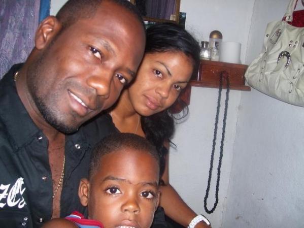 con mi familia en guantanamo cuba 2010