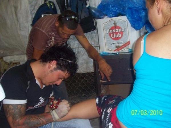 CUba Camaguey ASiendome Un Tattoo =) junio 2010.