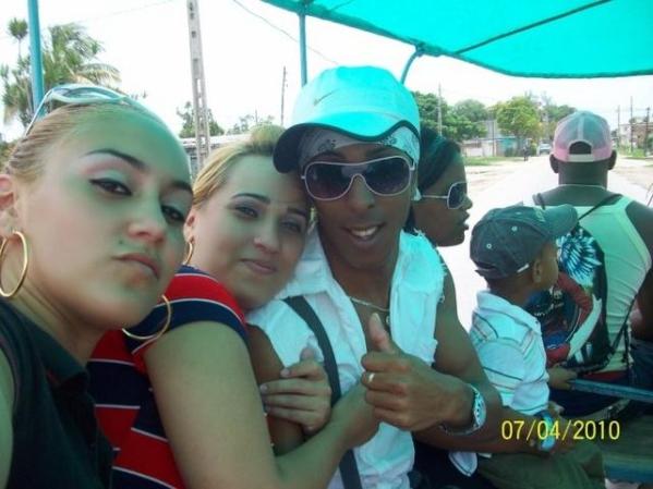 CUba Camaguey En Un Coche PAra El Pueblo=) junio 2010
