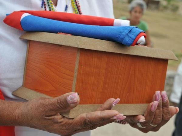 Las autoridades cubanas exhumaron los restos del opositor fallecido y su madre los cremó para llevárselos al exilio.
