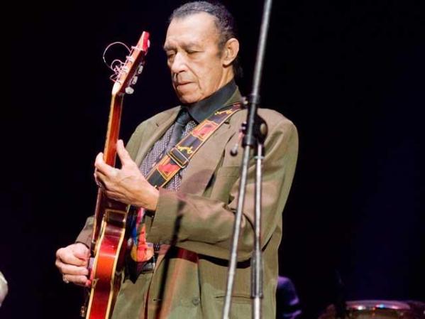8 DE JULIO, 2011: Anuncian en Cuba la muerte del guitarrista Manuel Galbán, fundador del grupo Los Zafiros e integrante del proyecto Buena Vista Social Club, a los 80 años de edad.