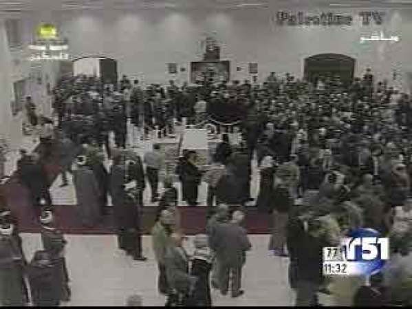 La investigación tiene lugar 8 años después de su muerte. Arafat tenía 75 años en noviembre del 2004, cuando murió.