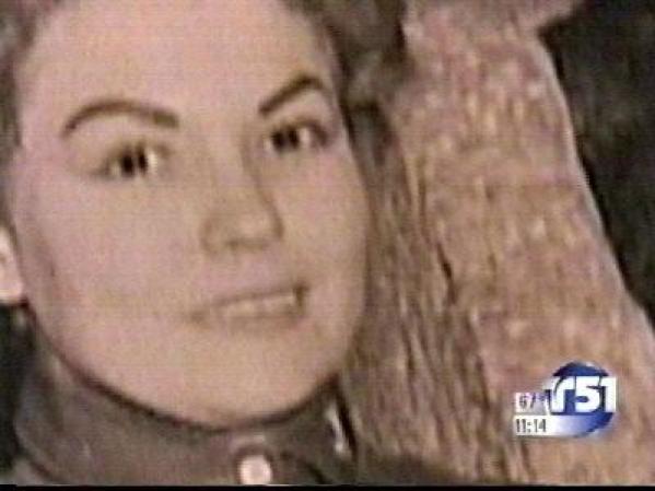 Alicia Dennis Alfonso, "la Capitana", recuerda por su parte lo difícil que era estar en la Sierra rodeada de hombres.