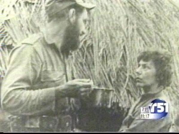 Además, testigos de primera mano recuerdan la relación que germinó en la Sierra entre Fidel Castro y Celia Sánchez.