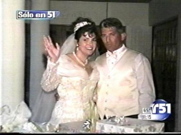 Asimismo "pidió que siguiera con mi vida y tratara de ser feliz", dice ella, todavía sacudida por lo que ocurrió hace una década.