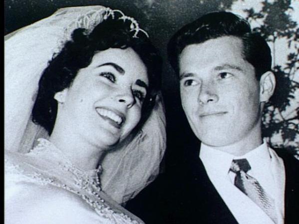El día de su boda con Hilton, en 1950. Elizabeth Taylor participó en 50 películas, ganó dos Oscar y fue un símbolo de oro de Hollywood.