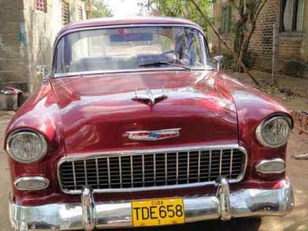 SE VENDE CHEVROLECH DEL AÑO 1955 - $14,000. 53911607 NANCY.