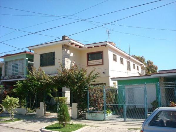 Casa en "zona alta y urbanizada" de La Habana. Dispone de 247 metros cuadrados de superficie techada, entre otros aspectos. Piden 150,000 CUC.