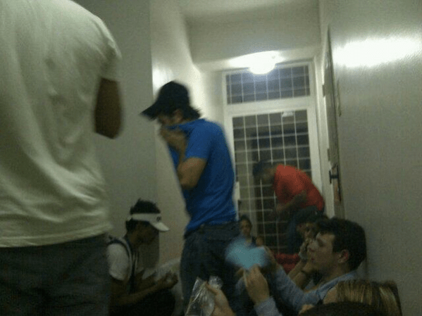 Estudiantes escondidos en Altamira.