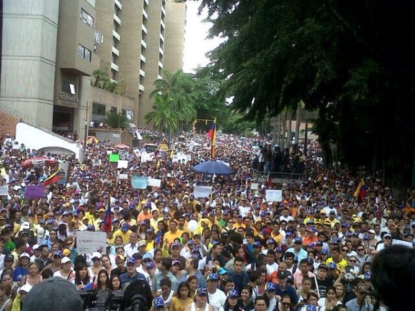 Las mujeres marchan por Caracas contra la represión