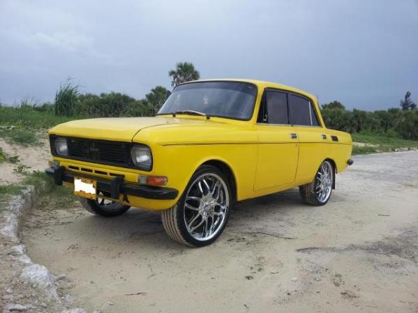 Vendo Moscovich original con caja 5ta de lada 52394241 alain - $11,000. Iriam 7957792