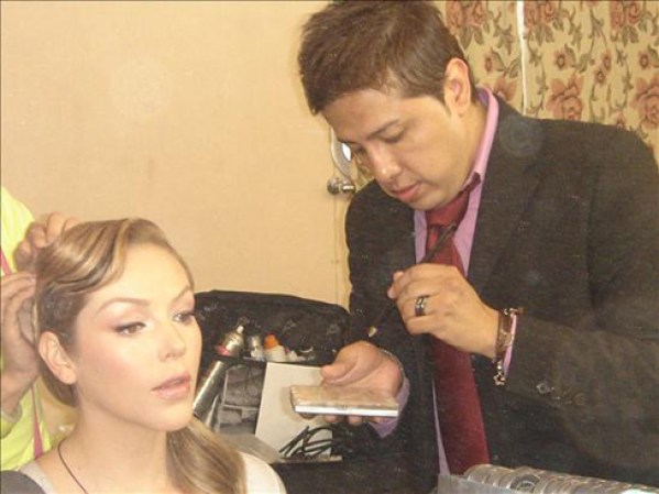 Erika es recordada por muchos, gracias a su papel como la Dra. Ximena Castellanos en la novela "Emperatriz".