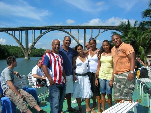 con mis primos en rio canimar,matanzas.