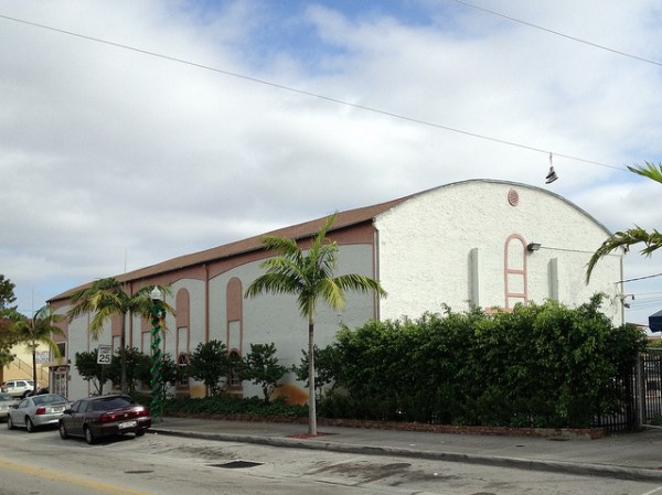 El antiguo teatro de Hialeah, emblemático edificio de la ciudad que fue construido alrededor de 1925.