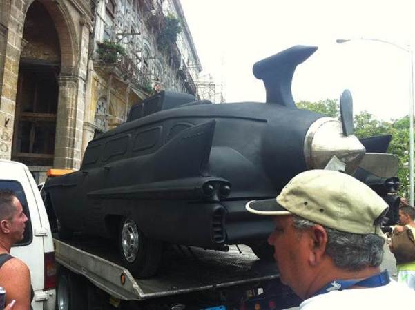 El chofer de la grúa fue dejado en libertad junto a la nave.