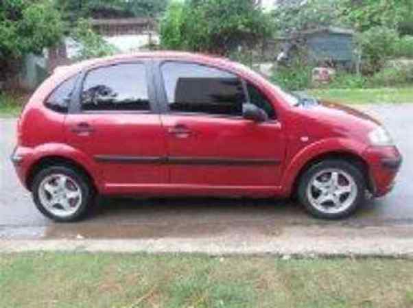 Magnificas condiciones, un solo dueño, 119000 km caminados, guardado en garaje desde que se compro en el 2005, <br />se vende con piezas de repuesto, aceite de motor, etc. Para mas informacion comunicarse al 762-42-80, preguntar por Mary.Vivo en La Habana. Despues de las 4.30PM. Email: yuca2726@hotmail.com. $31,500