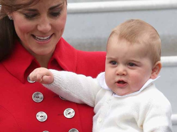 Kate Middleton: el viento le jugó una mala pasada que dejó entrever sus torneadas piernas.
