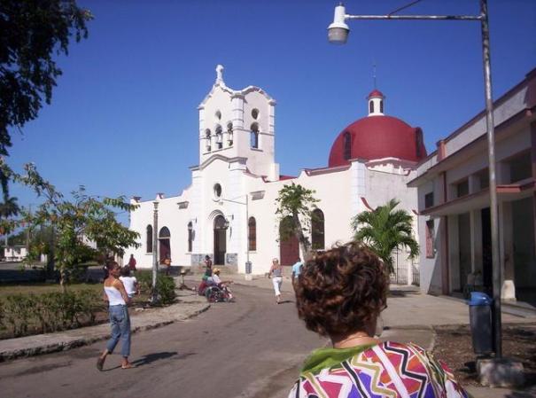 nuestos santos.