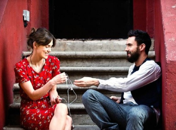 Keira Knightley, Mark Ruffalo y Adam Levine protagonizan “Begin again”, cinta que tuvo su premiere Festival Internacional de Cine de Toronto, de 2013.