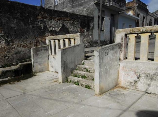 El balcón de Jáuregui en la ciudad de Matanzas, donde se tocó por primera vez un danzón en Cuba.