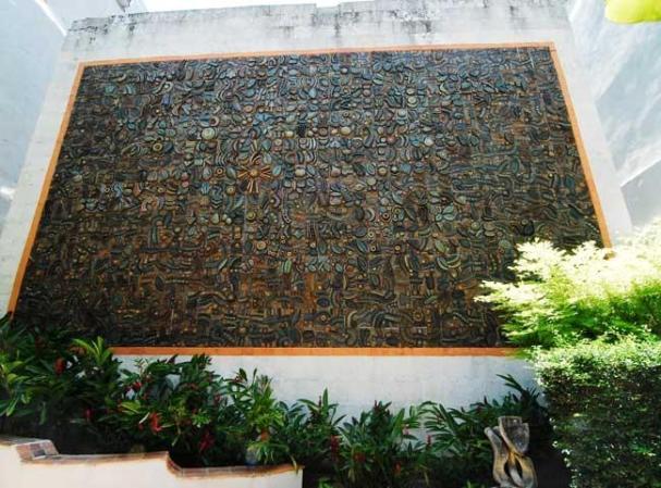 Mural de Cerámica de Alfredo Sosabravo, en La Habana Vieja. <br /> ¿Quieres compartir fotos como estas? Hazlo aquí <br />