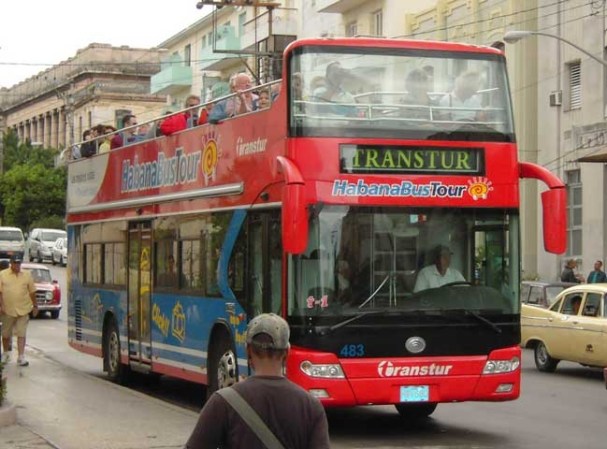 Autobús turístico. <br /> ¿Quieres compartir fotos como estas? Hazlo aquí <br />